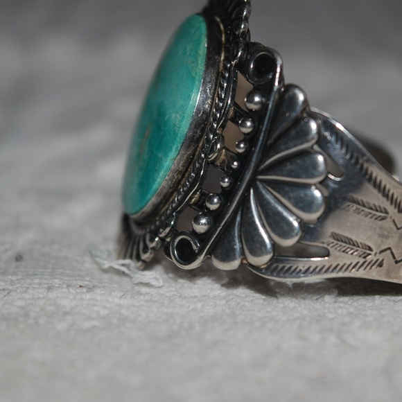 Native American cuff - Picture 7 of 8